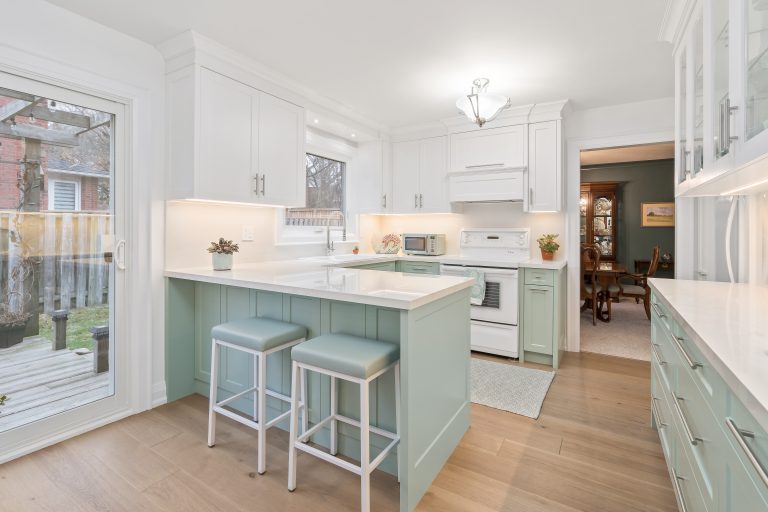 50 Steen Dr, Mississauga-2