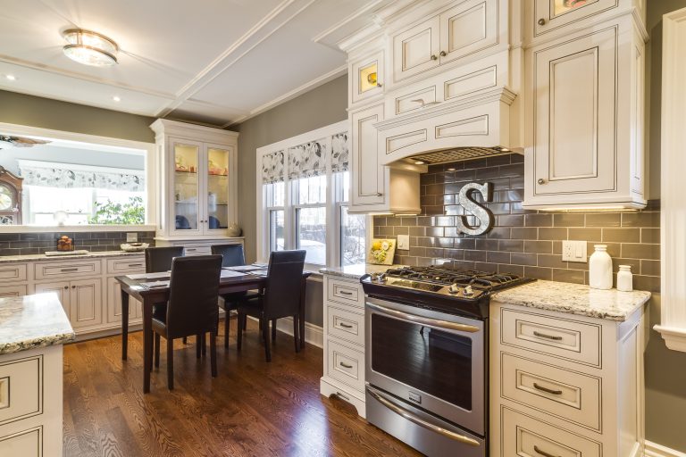 QueenStMilton_007